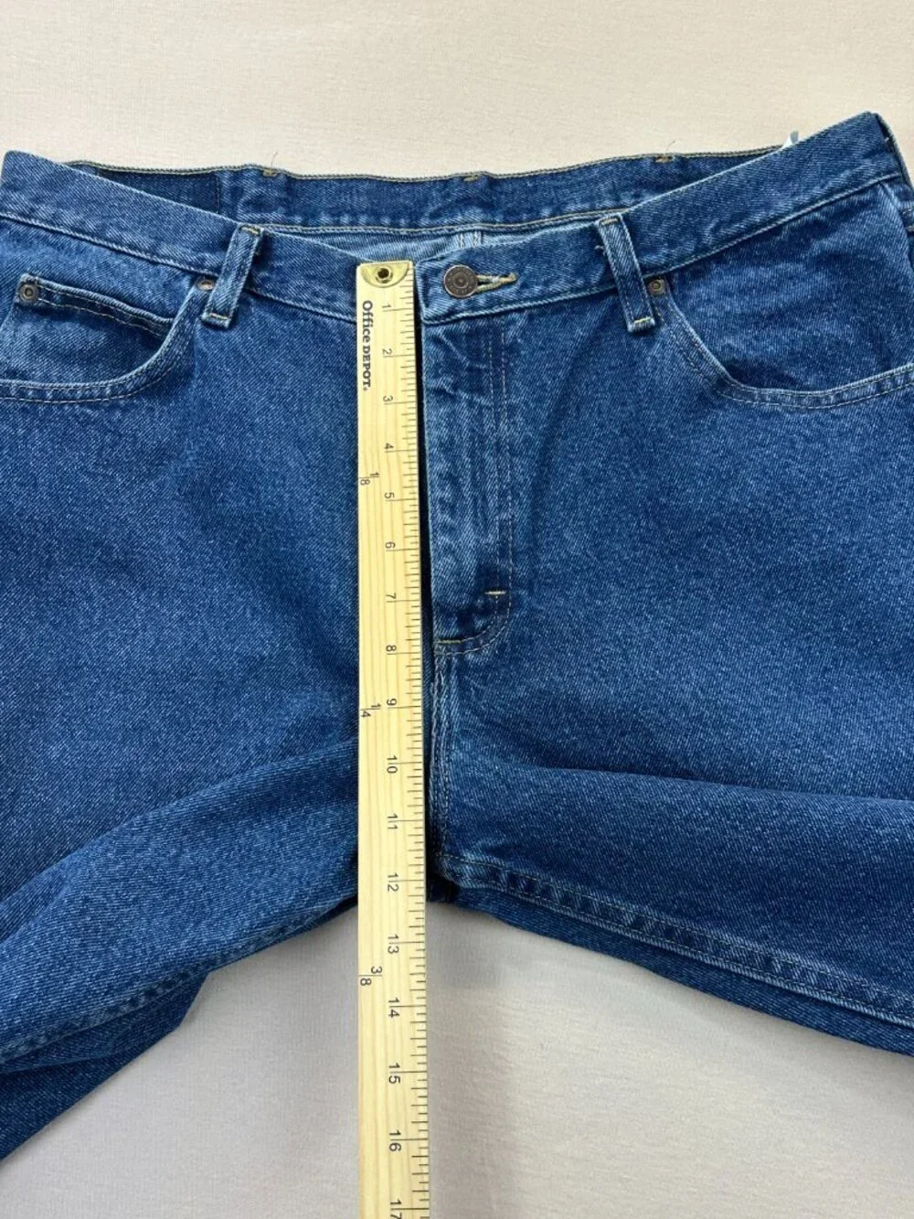Wrangler Relaxed Jeans Mens Size 36x30 Blue Denim Mid Rise Straight Stretch